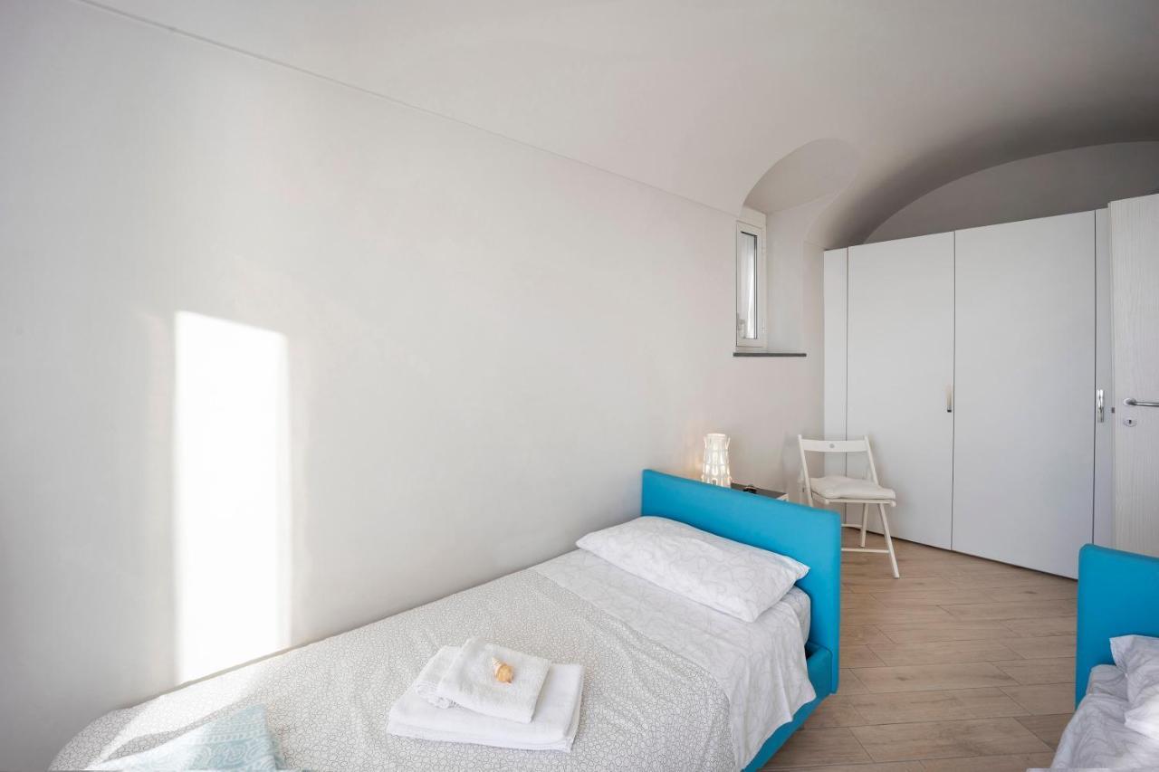 Old City Apartment Seaview Бордигера Экстерьер фото